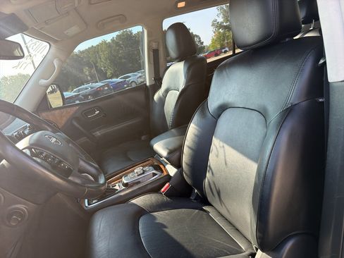 Used 2022 Nissan Armada SL w/ Captain's Chairs Package AWD/4WD image 12