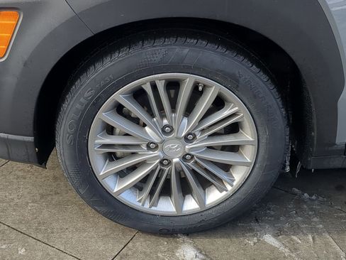 Used 2018 Hyundai Kona SEL image 12