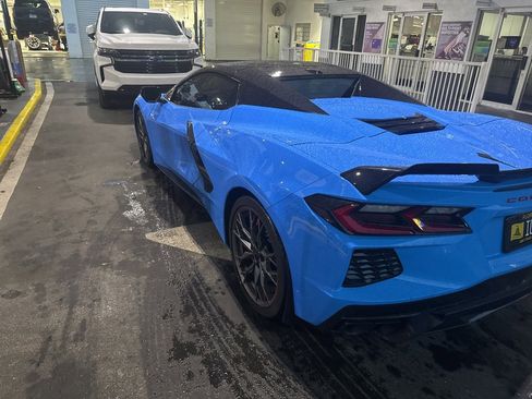 Used 2024 Chevrolet Corvette Stingray Premium Conv w/ Z51 Performance Package image 6