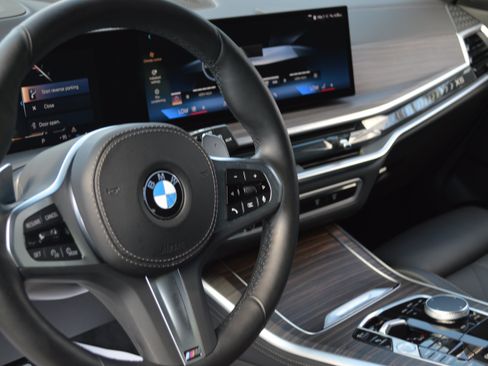 Certified 2024 BMW X5 sDrive40i w/ M Sport Package RWD image 25
