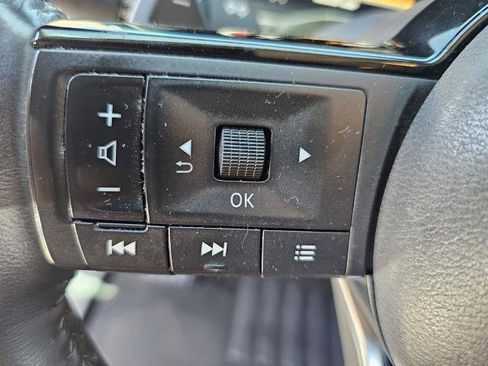 Used 2022 Nissan Pathfinder Platinum w/ Cargo Package FWD image 26