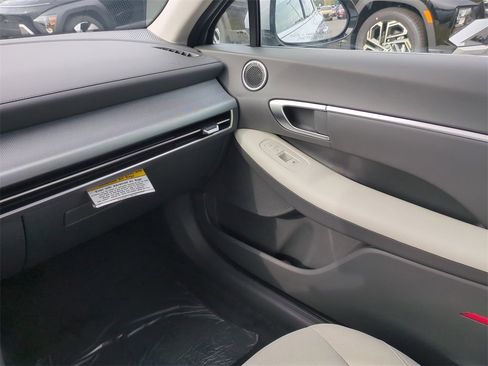 New 2026 Hyundai Sonata SEL image 18
