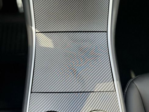 Used 2020 Tesla Model Y Long Range image 19