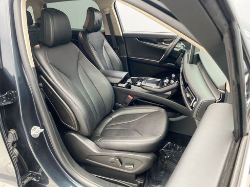 Used 2023 Lincoln Nautilus AWD w/ Premium Package image 22