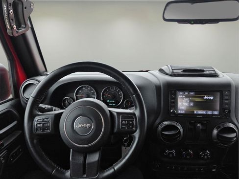 Used 2018 Jeep Wrangler Sport image 5