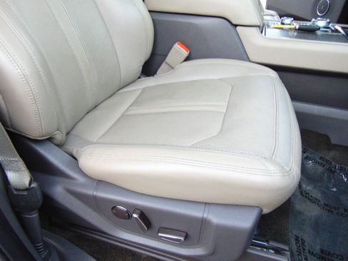 Used 2018 Ford Expedition Limited w/ Equipment Group 302A image 17