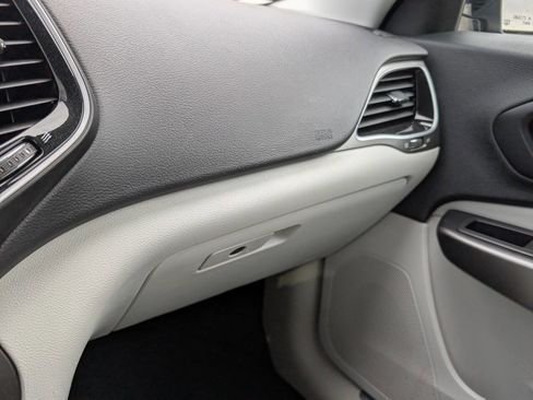 Used 2019 Jeep Cherokee Limited w/ Trailer Tow Group image 31