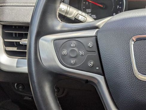 Used 2024 GMC Terrain SLT FWD image 4