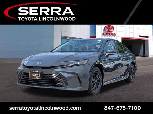 Used 2025 Toyota Camry LE FWD image 1