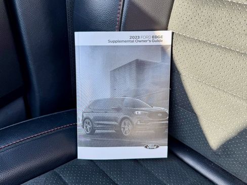 Used 2023 Ford Edge ST-Line image 29