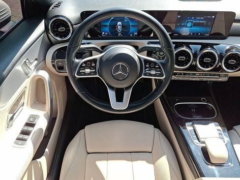 Used 2019 Mercedes-Benz A 220 image 27