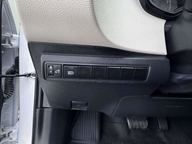 Used 2023 Toyota Corolla LE FWD image 24