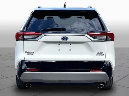 Certified 2022 Toyota RAV4 XSE AWD/4WD image 5