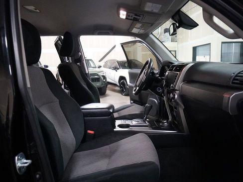 Used 2021 Toyota 4Runner SR5 image 6