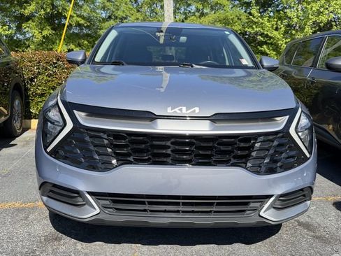 Used 2023 Kia Sportage EX image 2