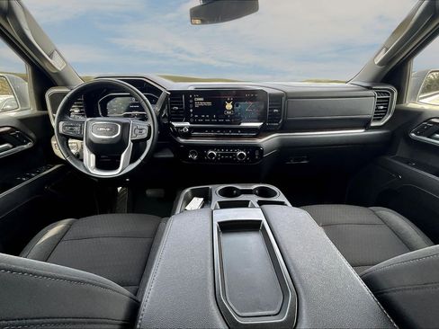 Used 2023 GMC Sierra 1500 Elevation image 8