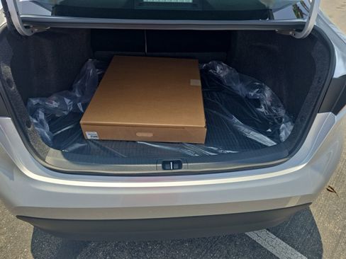 Certified 2025 Toyota Corolla LE image 24