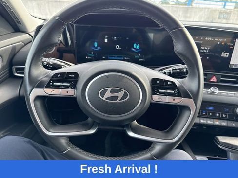 Used 2025 Hyundai Elantra SEL image 5