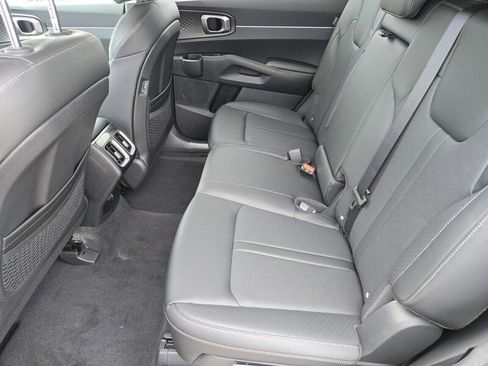 New 2026 Kia Sorento S FWD image 8