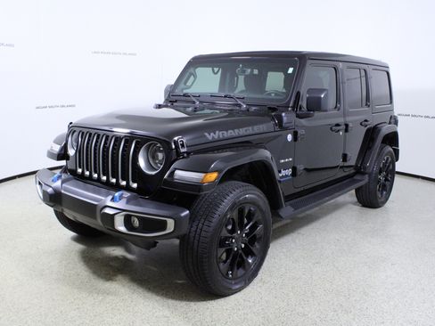 Used 2023 Jeep Wrangler Sahara w/ Cold Weather Group image 4