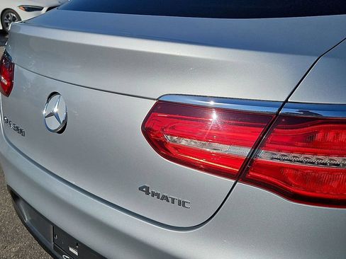 Used 2019 Mercedes-Benz GLC 300 4MATIC Coupe image 12