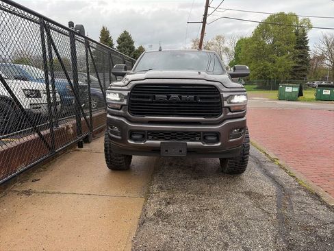 Used 2022 RAM 2500 Laramie AWD/4WD image 2