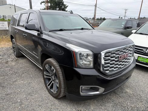 Used 2018 GMC Yukon XL Denali w/ Denali Ultimate Package AWD/4WD image 4