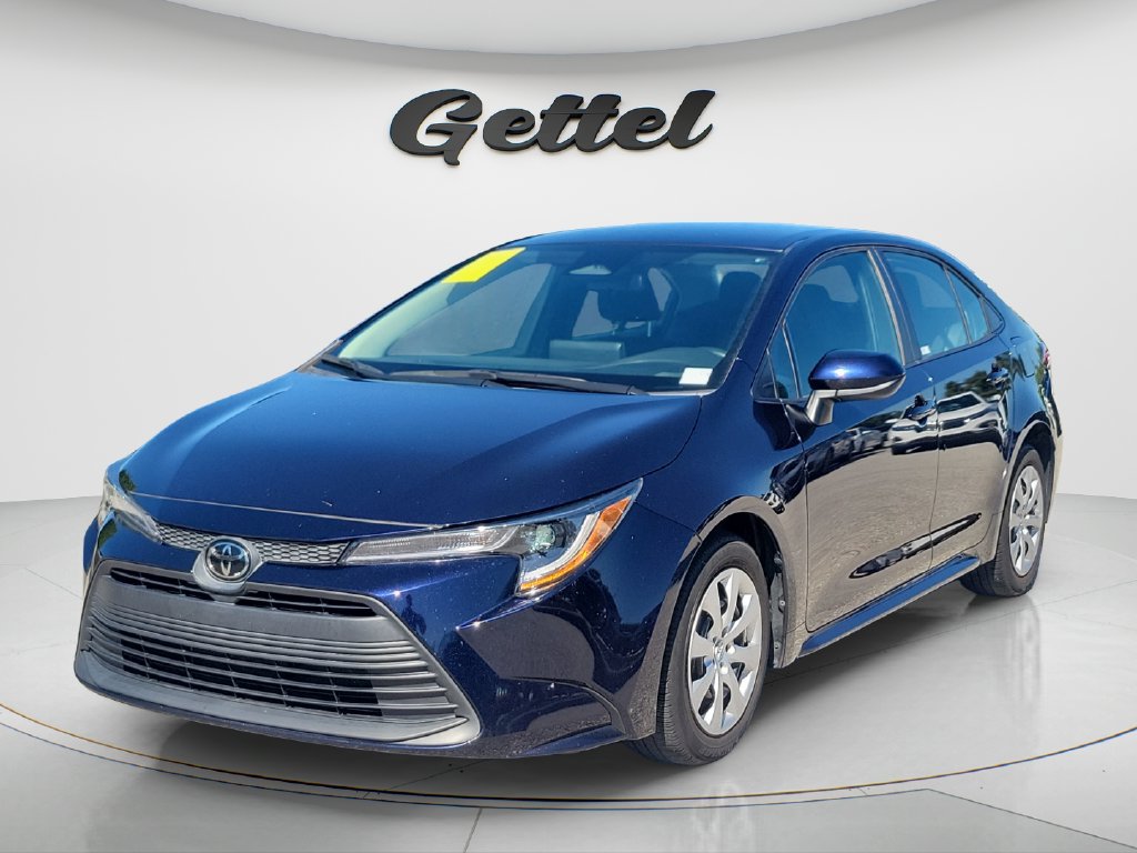 Certified 2023 Toyota Corolla LE FWD image 1