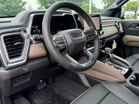 New 2026 GMC Canyon Denali AWD/4WD image 10