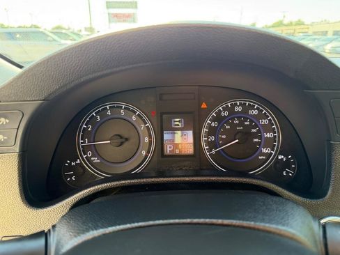 Used 2014 INFINITI Q60 Convertible w/ Premium Package RWD image 31