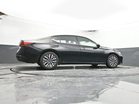 Used 2024 Nissan Altima 2.5 SV image 51