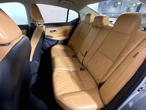 Used 2020 Nissan Sentra SV w/ SV Premium Package FWD image 36