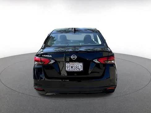 Used 2025 Nissan Versa SV FWD image 7