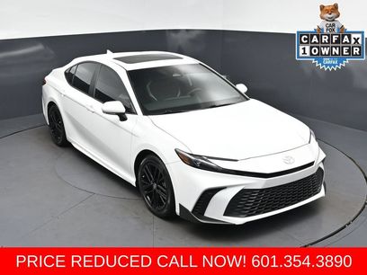 Used 2025 Toyota Camry SE w/ Multimedia Upgrade Package