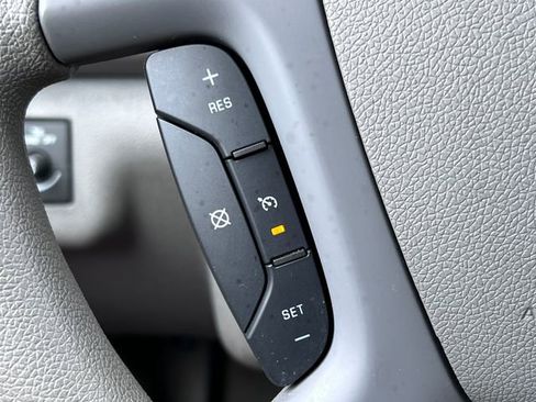 Used 2017 Chevrolet Traverse LS FWD image 19