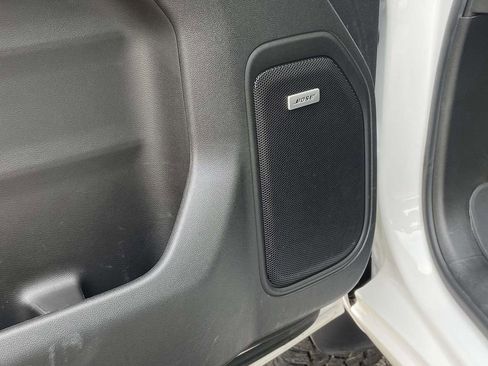 Used 2022 Chevrolet Silverado 2500 High Country w/ Z71 Off-Road Package image 15