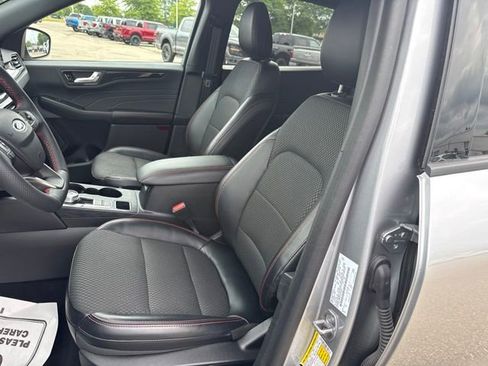 Used 2023 Ford Escape ST-Line w/ Tech Pack #1 AWD/4WD image 18