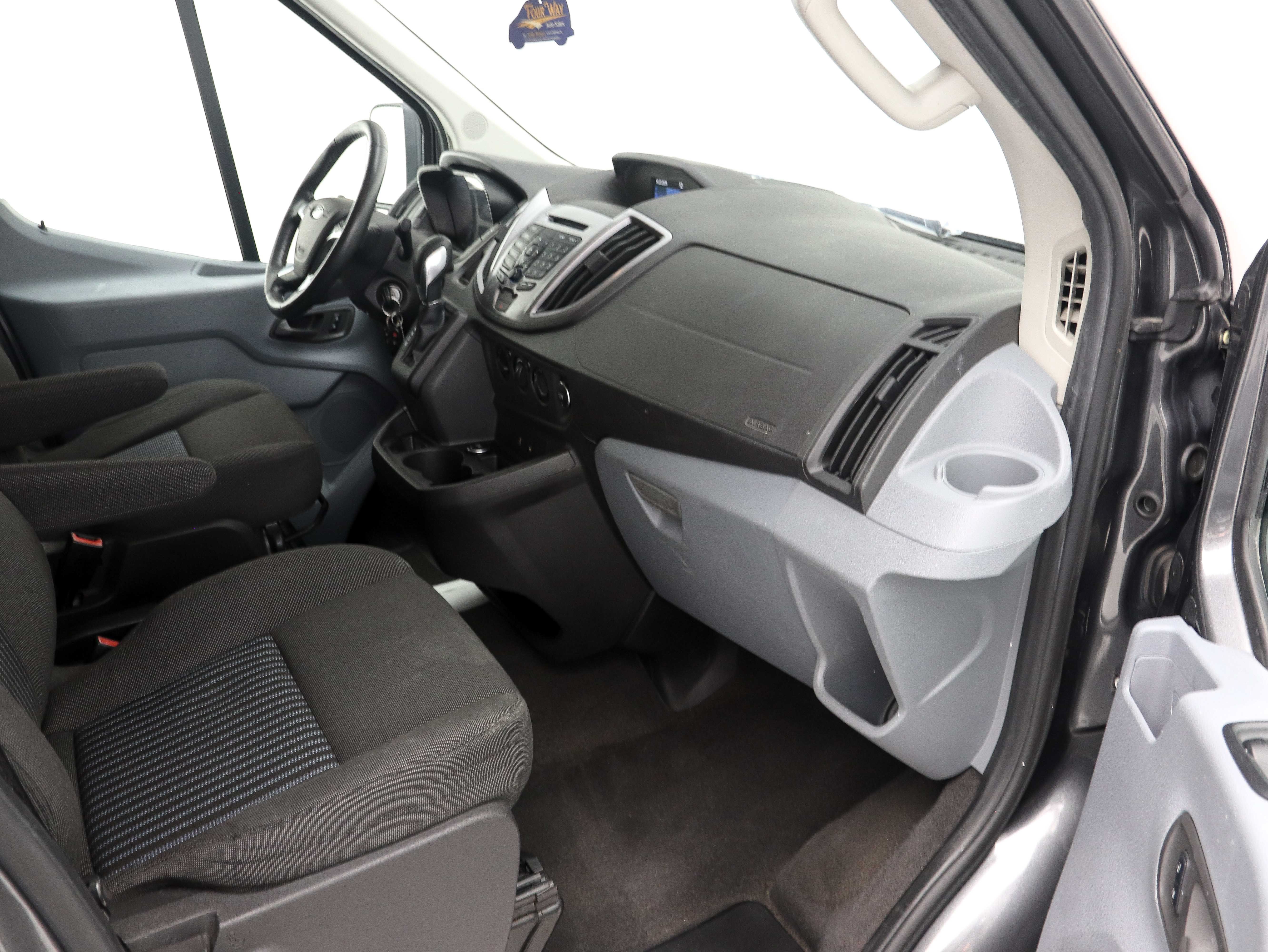 Used 2016 Ford Transit 350 XLT RWD image 17