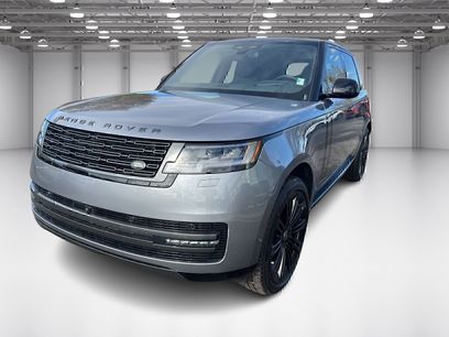 New 2025 Land Rover Range Rover SE