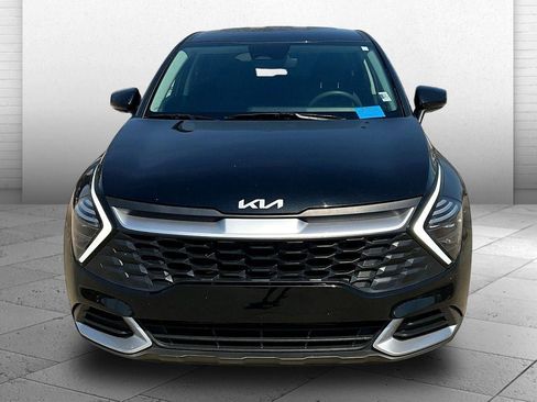 Used 2024 Kia Sportage LX image 2