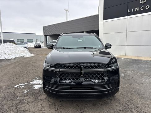 New 2026 Lincoln Navigator L Reserve image 2