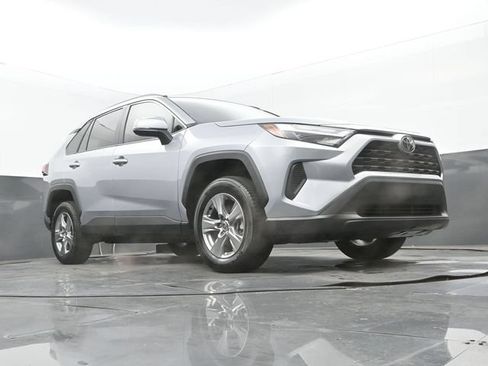Used 2025 Toyota RAV4 XLE w/ Convenience Package FWD image 23