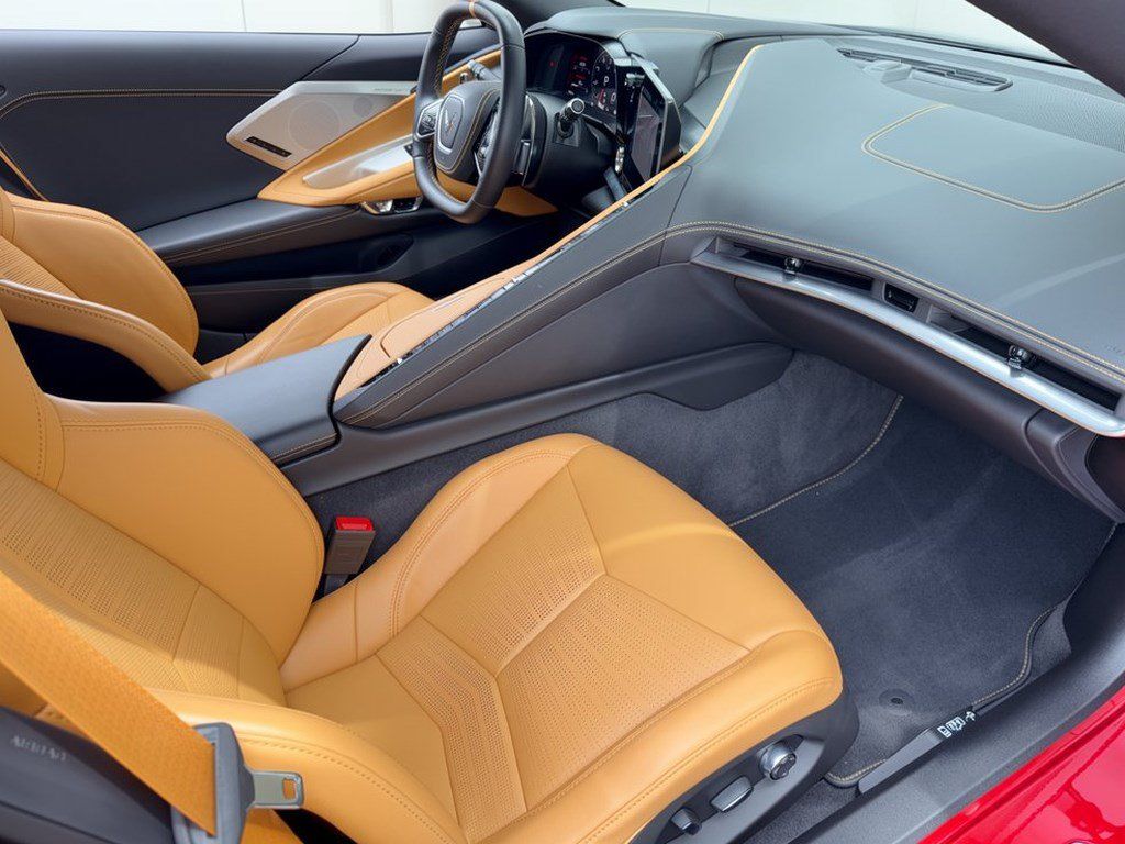 Used 2025 Chevrolet Corvette Stingray Preferred Cpe w/ 2LT RWD image 30