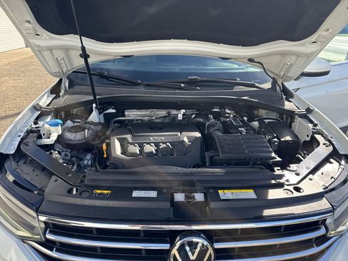 Used 2022 Volkswagen Tiguan SE image 22