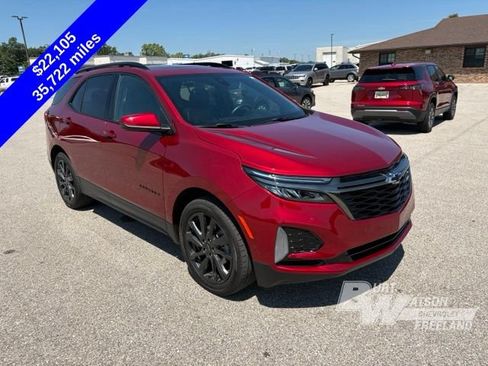 Used 2023 Chevrolet Equinox RS w/ LPO, Floor Liner Package FWD image 8