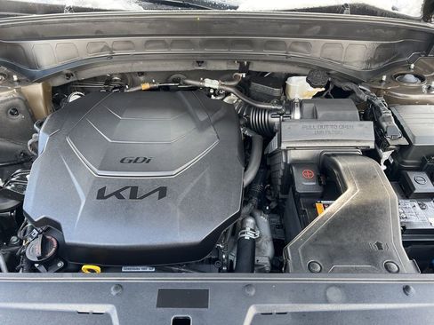 Certified 2023 Kia Telluride S w/ S Sunroof Package image 28