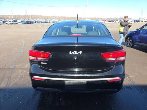 Used 2022 Kia Rio LX image 8