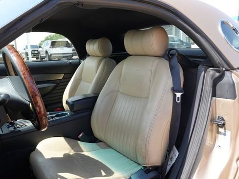 Used 2005 Ford Thunderbird RWD image 11