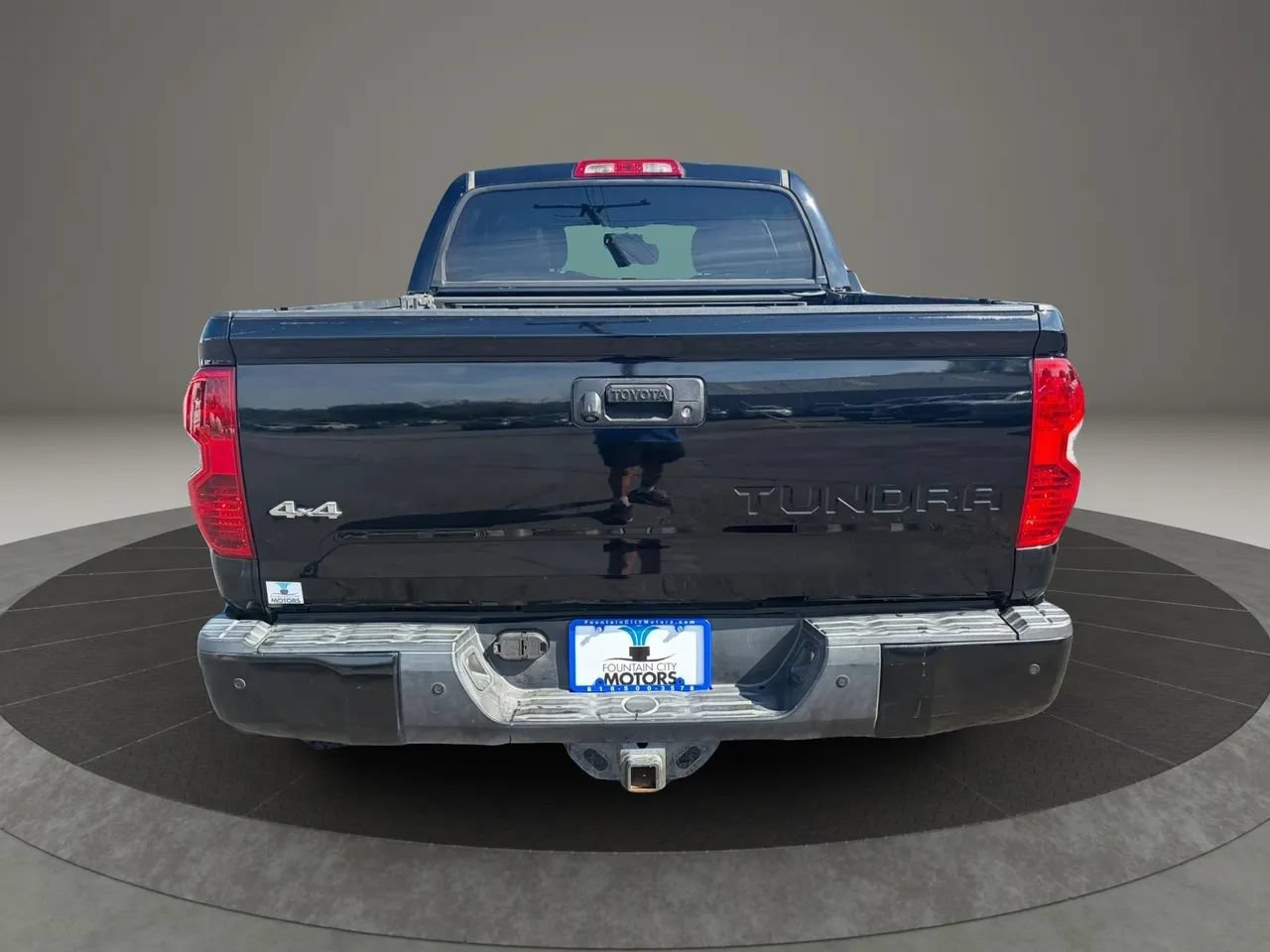 Used 2014 Toyota Tundra Platinum AWD/4WD image 4