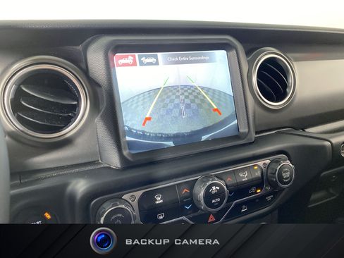 Used 2023 Jeep Wrangler Unlimited Rubicon 4xe AWD/4WD image 5